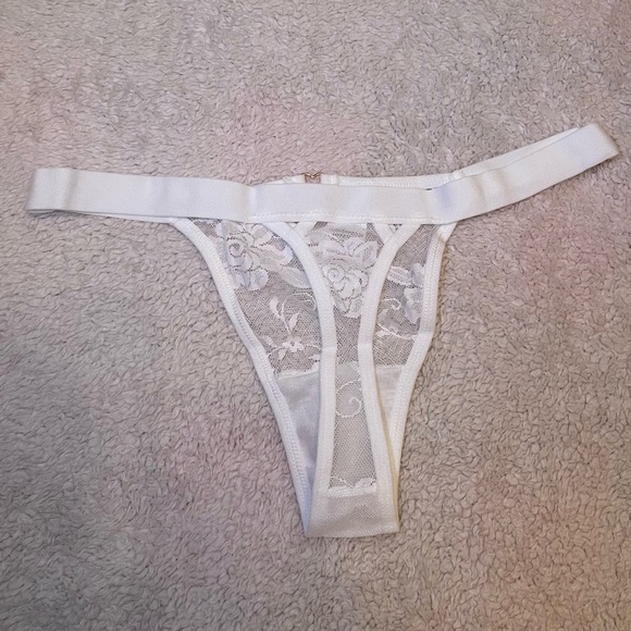 BNIB - 3 pairs of woman’s MEDIUM Knotty Knickers. - Picture 6 of 8